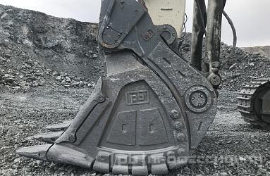 Ковши «Профессионала» на руднике в Казахстане